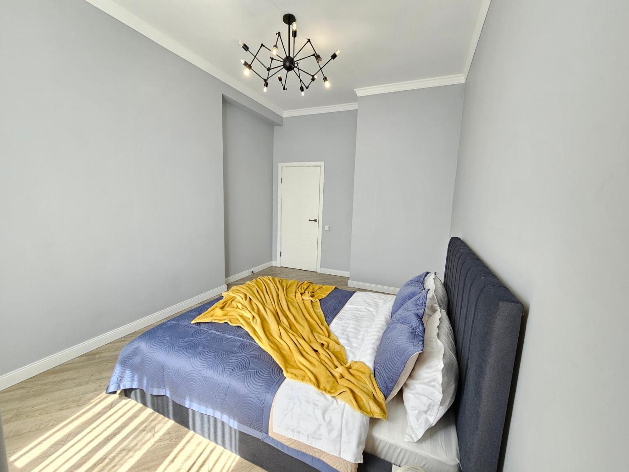 3 Room Gagarin Park Residential Complex Near Mega Shopping Mall Алма Ата Екстериор снимка